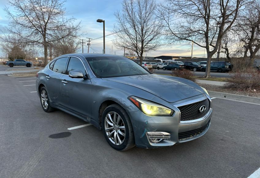 2018 Infiniti Q70