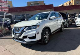 2018 Nissan Rogue photo