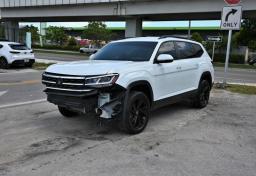 2022 Volkswagen Atlas photo