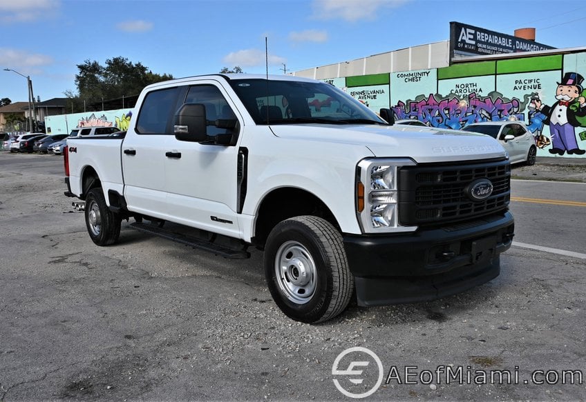 2024 Ford F350 Super Duty Crew Cab