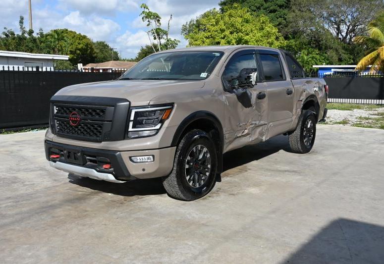 2024 Nissan Titan Crew Cab