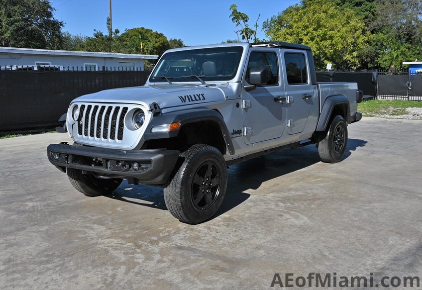 2023 Jeep Gladiator