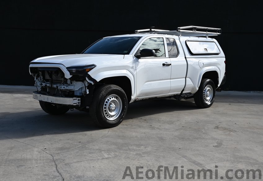 2024 Toyota Tacoma XtraCab