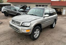 1999 Toyota RAV4 photo