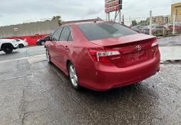 2014 Toyota Camry Hybrid photo