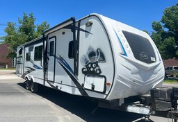 Picture of 2020 Coachmen Freedom Express