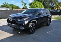 Picture of 2023 Toyota Highlander