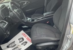 Picture of 2015 Chrysler 200