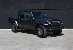 Picture of 2024 Jeep Gladiator