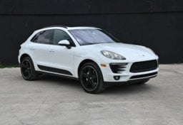 Picture of 2016 Porsche Macan