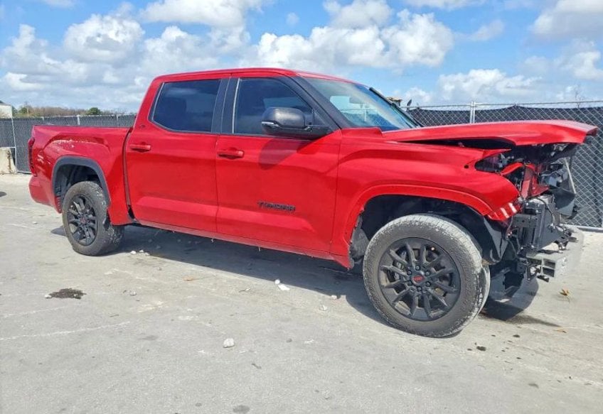 2025 Toyota Tundra CrewMax