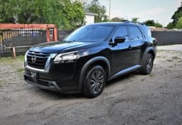 Picture of 2022 Nissan Pathfinder