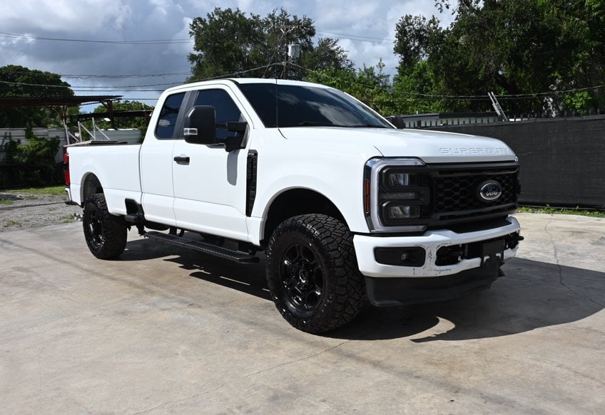 2025 Ford F350 Super Duty Super Cab