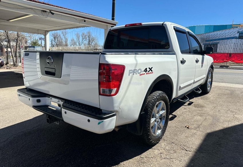 2010 Nissan Titan