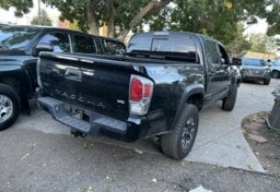 Picture of 2022 Toyota Tacoma 4WD