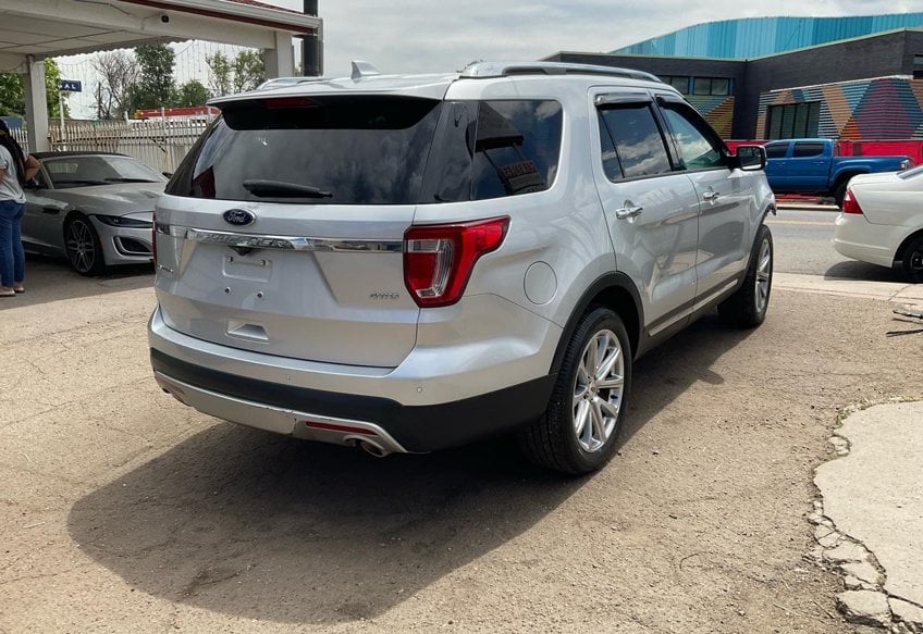 2017 Ford Explorer