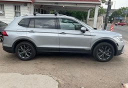 Picture of 2023 Volkswagen Tiguan