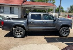 Picture of 2017 Toyota Tacoma