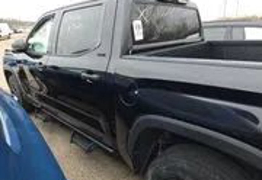 2023 Toyota Tundra CrewMax