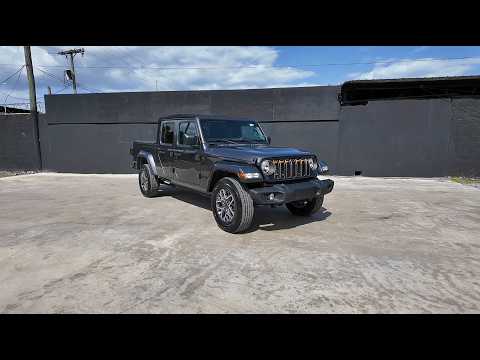 2024 Jeep Gladiator video thumbnail