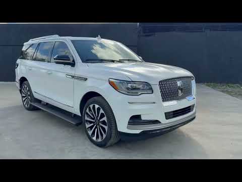 2023 Lincoln Navigator video thumbnail