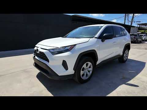2024 Toyota RAV4 video thumbnail