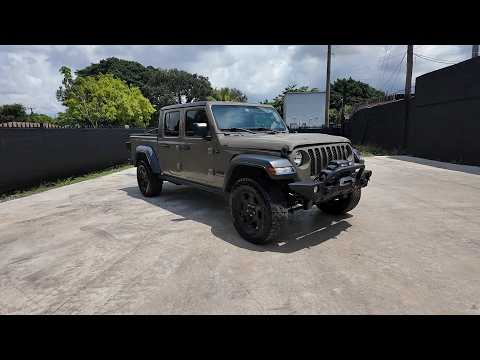2020 Jeep Gladiator video thumbnail