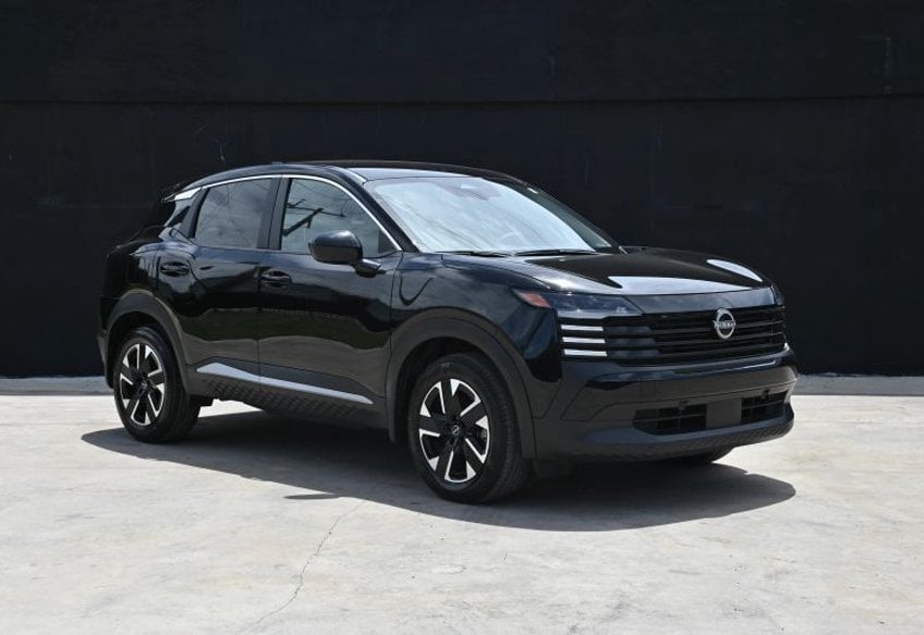 2025 Nissan Kicks